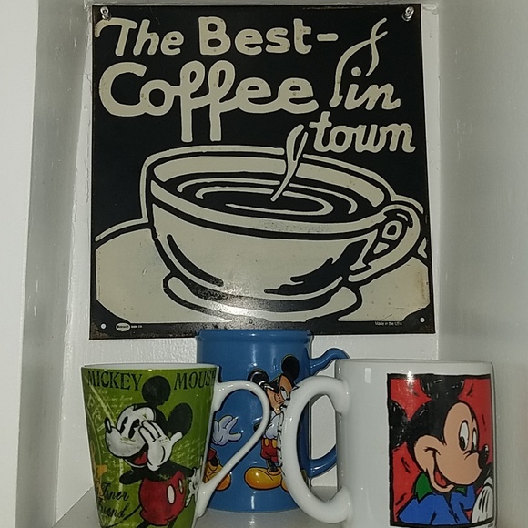 Mickey Mouse Coffee Mugs - Picture 2 of 7